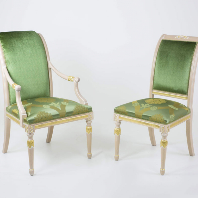 Chairs & Armchairs